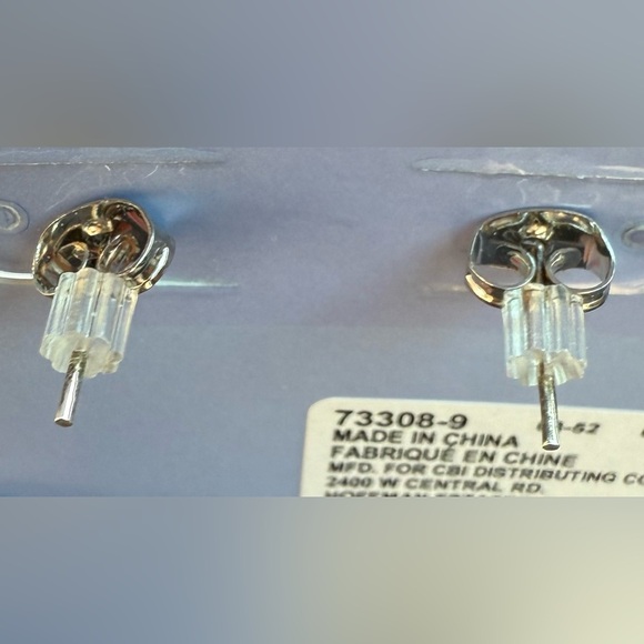 Claire’s Colourful Glitter Heart Rainbow Clouds Post Pierced Earrings - Picture 8 of 8